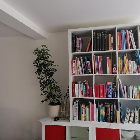 1 Chambre Pour 2 Personnes "Chez L'Habitant" Maison Possede Un Petit Chien Quincy-Voisins Extérieur photo
